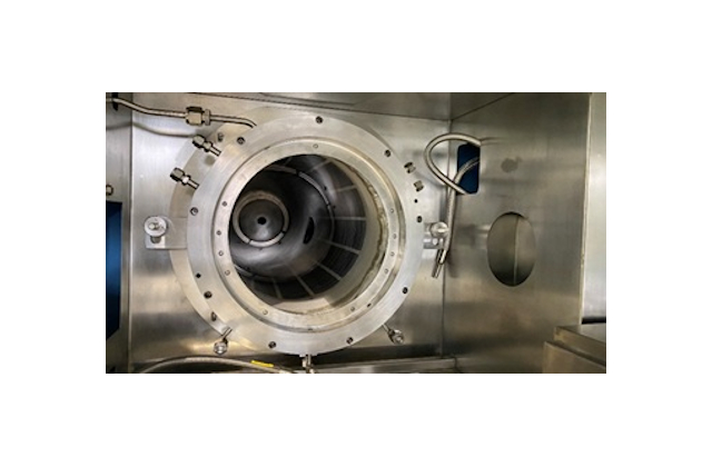 Вход в камеру реактора